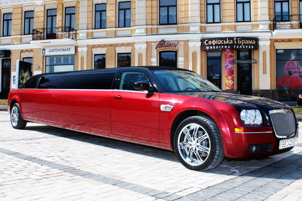 009 Лімузин Chrysler 300C бордовий 