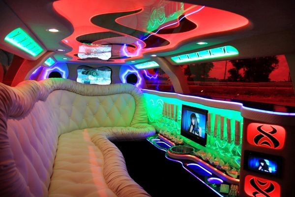 014 Лімузин Chrysler 300C Limo білий 2012 