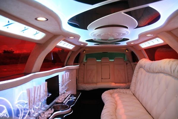 014 Лімузин Chrysler 300C Limo білий 2012 