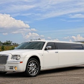 014 Лімузин Chrysler 300C Limo білий 2012 - авто на весілля у Києві - портфоліо 2