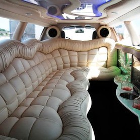 015 Лімузин на весілля Chrysler 300C Limo білий - авто на весілля у Києві - портфоліо 3