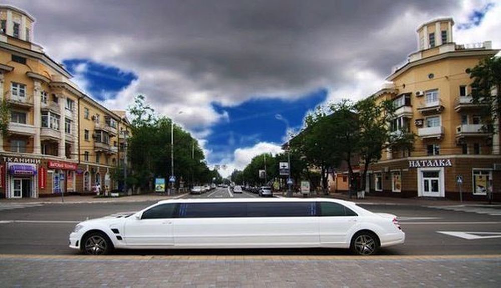 030 Лімузин Mercedes W221 S600 білий 