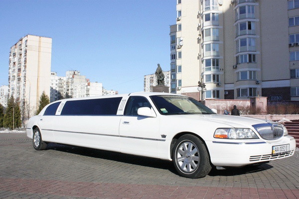 044 Лімузин Lincoln Town Car 120 NEW 