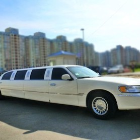 046 Лімузин Lincoln Town Car 120 ванільний - авто на весілля у Києві - портфоліо 3