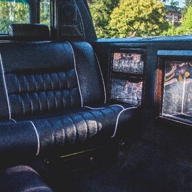 052 Лімузин Lincoln Town Car - авто на весілля у Києві - портфоліо 5