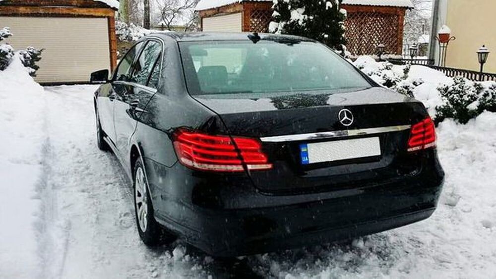 110 Mercedes W212 E200 