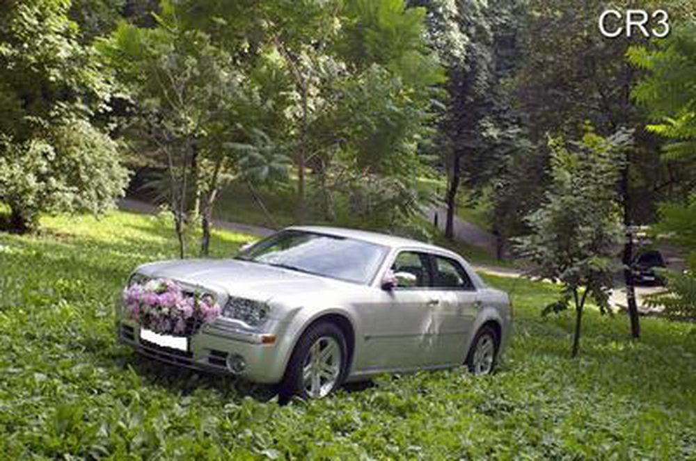 138 Chrysler 300C сріблястий 