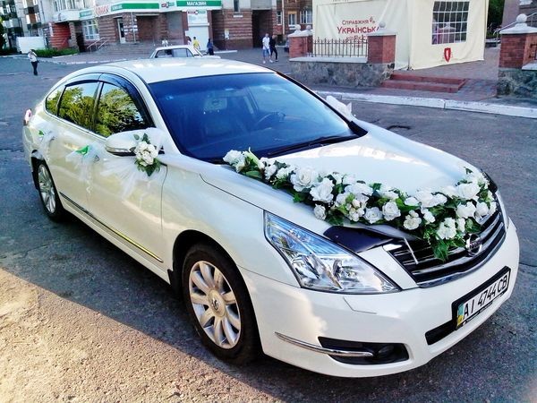 141 Nissan Teana білий 