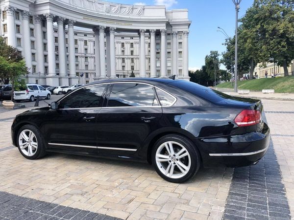 142 Volkswagen Passat B8 чорний 