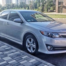 148 Toyota Camry V50 срібляста - авто на весілля у Києві - портфоліо 1