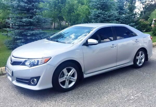 148 Toyota Camry V50 срібляста 