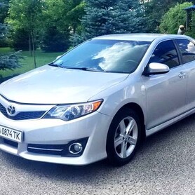 148 Toyota Camry V50 срібляста - авто на весілля у Києві - портфоліо 5