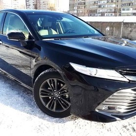150 Toyota Camry V70 чорна 2019 - авто на весілля у Києві - портфоліо 1