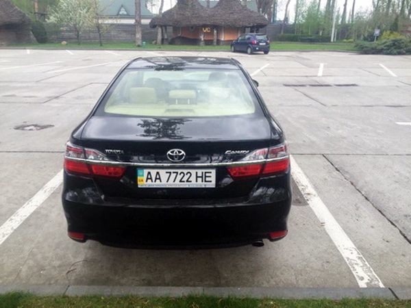 151 Toyota Camry V55 чорна 2016 