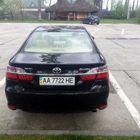 151 Toyota Camry V55 чорна 2016 - авто на весілля у Києві - портфоліо 6