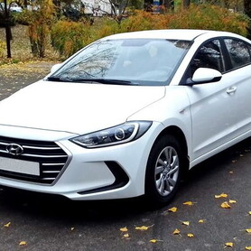 167 Hyundai Elantra 2018 білий - авто на весілля у Києві - портфоліо 2