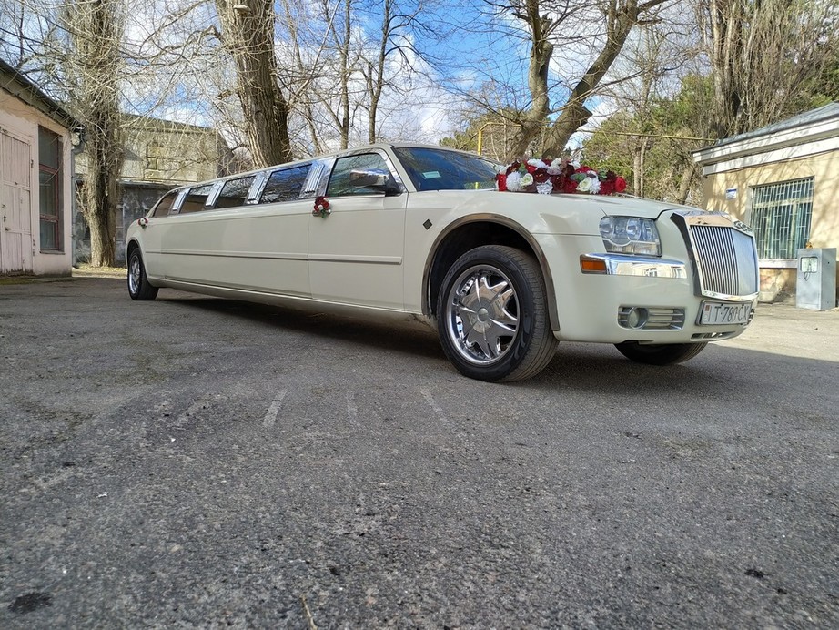Chraisler 300 C 