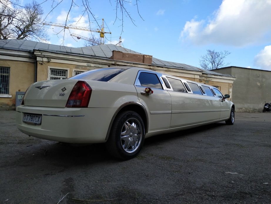 Chraisler 300 C 
