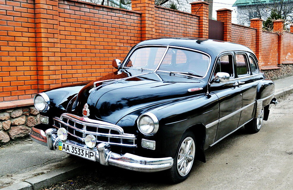 204 Ретро автомобіль ZIM GAZ-12 чорний 