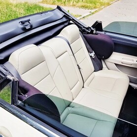 220 Кабріолет Chrysler 300C білий - авто на весілля у Києві - портфоліо 6