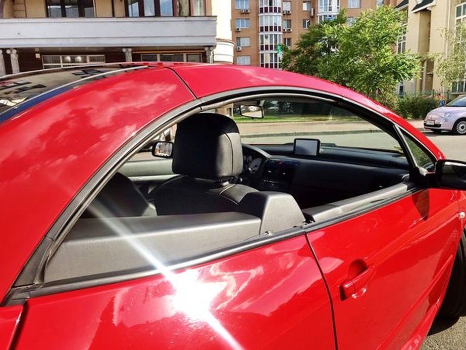 320 Кабріолет Peugout 307cc red 