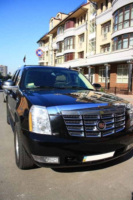 245 Позашляховик Cadillac Escalade 