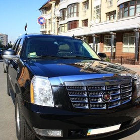 245 Позашляховик Cadillac Escalade - авто на весілля у Києві - портфоліо 5
