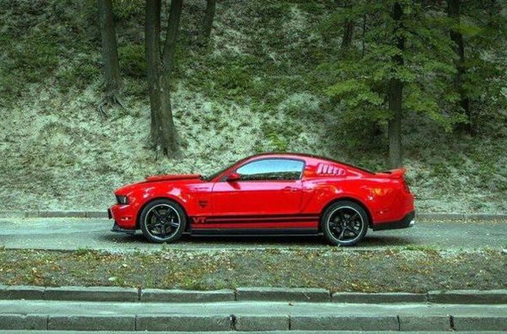 269 Ford Mustang GT Sport червоний 