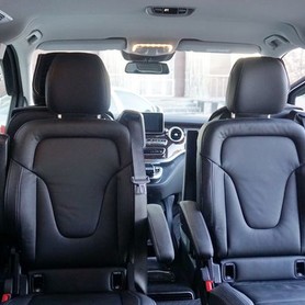 272 Мікроавтобус Mercedes-Benz V-class 2018 рік - авто на весілля у Києві - портфоліо 6