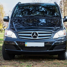 288 Мікроавтобус Mercedes Viano - авто на весілля у Києві - портфоліо 2