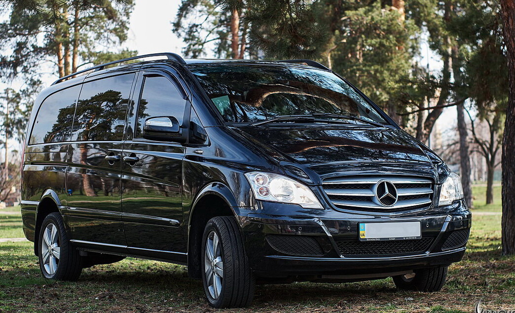 288 Мікроавтобус Mercedes Viano 