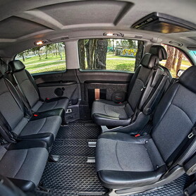 288 Мікроавтобус Mercedes Viano - авто на весілля у Києві - портфоліо 5