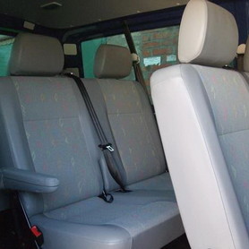293 Мікроавтобус Volkswagen T5 Caravelle - авто на весілля у Києві - портфоліо 5