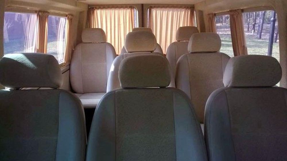 294 Мікроавтобус Volkswagen T5 на 10 місця 