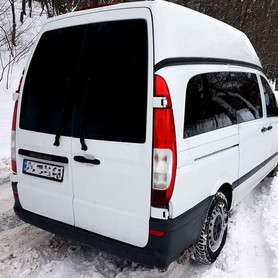 298 Мікроавтобус Mercedes Vito білий - авто на весілля у Києві - портфоліо 2