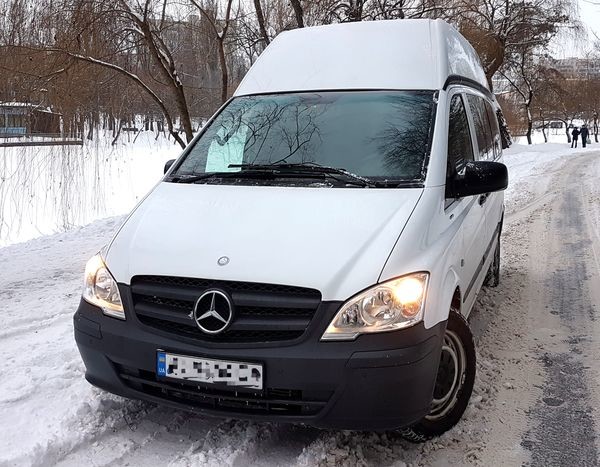 298 Мікроавтобус Mercedes Vito білий 