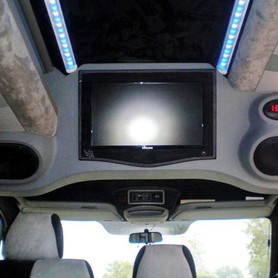 296 Мікроавтобус Mercedes Sprinter 12 місяців - авто на весілля у Києві - портфоліо 5