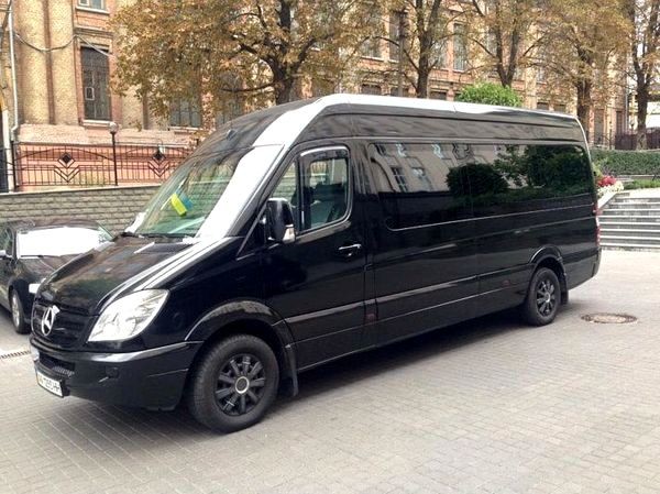 308 Мікроавтобус Mercedes Sprinter чорний оренда 