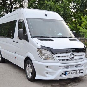 313 мікроавтобус Mercedes Sprinter - авто на весілля у Києві - портфоліо 1
