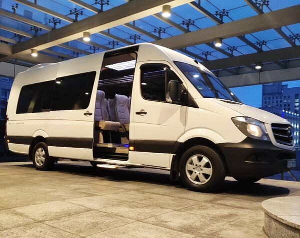 316 Оренда мікроавтобуса Mercedes Sprinter 