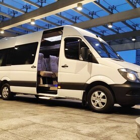 316 Оренда мікроавтобуса Mercedes Sprinter - авто на весілля у Києві - портфоліо 1