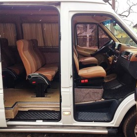 317 Мікроавтобус Mercedes Sprinter - авто на весілля у Києві - портфоліо 6