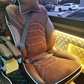 318 Мікроавтобус Mercedes Sprinter - авто на весілля у Києві - портфоліо 5