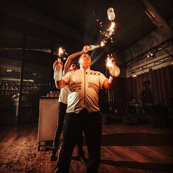 Бармен шоу от Barlife - артист, шоу у Києві - фото 1