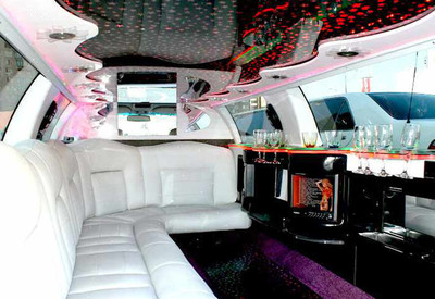 Aleksandr Limuzine&PartyBus - фото 3
