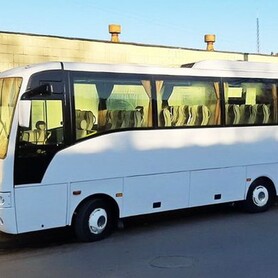 327 Isuzu 30 місць білий - авто на весілля у Києві - портфоліо 2