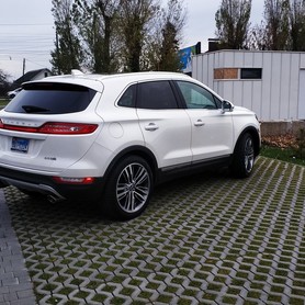 Lincoln MKC - авто на весілля у Хмельницькому - портфоліо 2