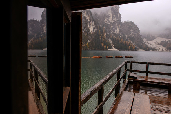 Thaddaeus & Lisa. Lago di Braies. Italy - фото №14