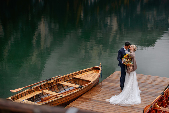 Thaddaeus & Lisa. Lago di Braies. Italy - фото №25