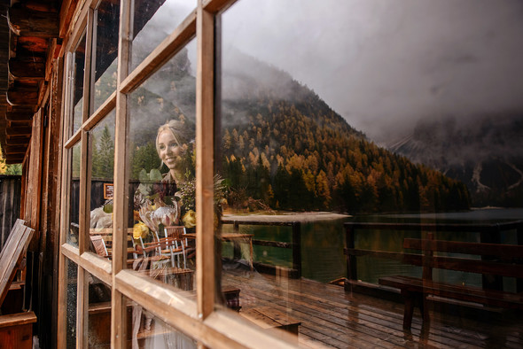 Thaddaeus & Lisa. Lago di Braies. Italy - фото №7